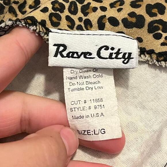 Y2K Leopard Open Tie Back Tank - Picture 4 of 4